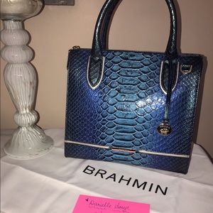 EUC Brahmin Small Caroline in Electric Blue Ateague! 💙